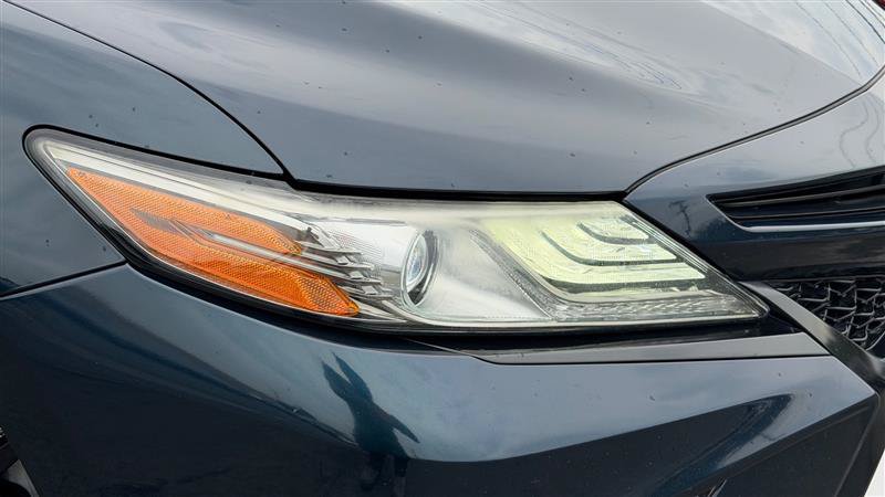 Used 2019 Toyota Camry XSE FWD image 11