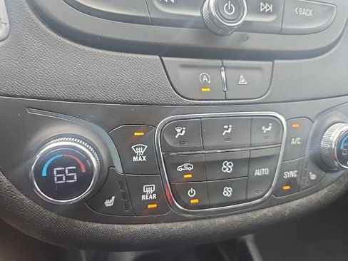 Used 2023 Chevrolet Malibu LT image 17