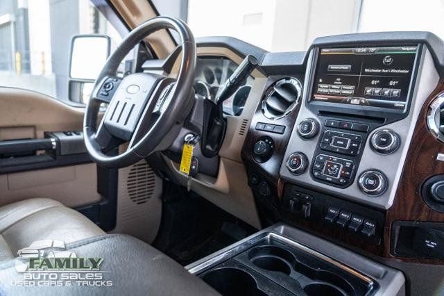 Used 2016 Ford F250 Lariat w/ Lariat Ultimate Package AWD/4WD image 28