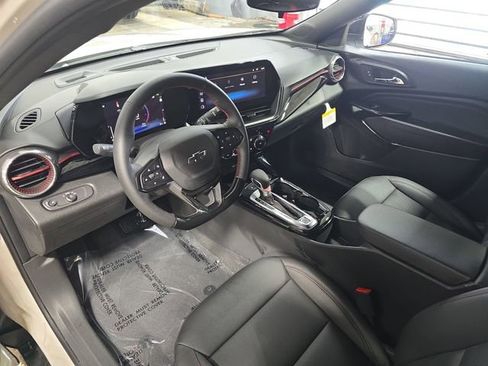 New 2026 Chevrolet Trax RS w/ Sunroof Package image 16