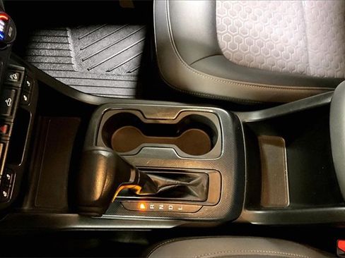 Used 2017 Chevrolet Colorado Z71 image 34