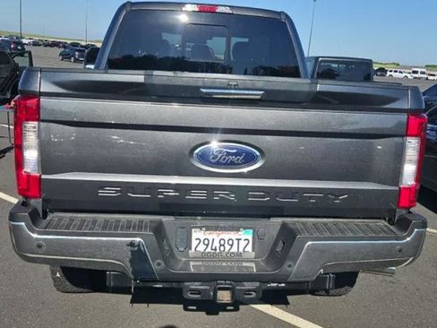 Used 2019 Ford F250 XLT w/ XLT Premium Package AWD/4WD image 3