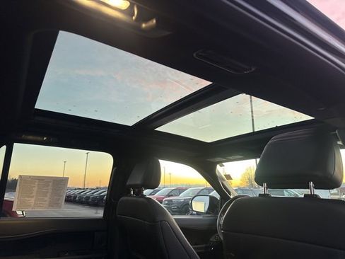 Used 2024 Ford Expedition Max Limited image 20