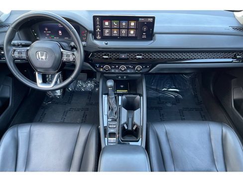 Used 2024 Honda Accord Touring image 15