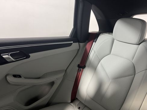 Certified 2023 Porsche Macan GTS AWD/4WD image 15