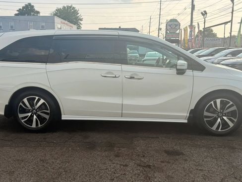 Used 2019 Honda Odyssey Elite image 11