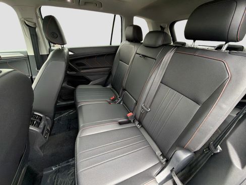 Used 2024 Volkswagen Tiguan Wolfsburg Edition image 45