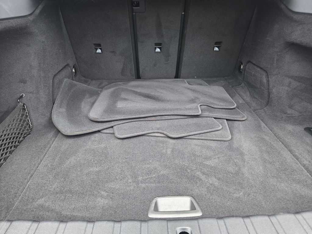 Certified 2025 BMW i4 xDrive40i AWD/4WD image 34