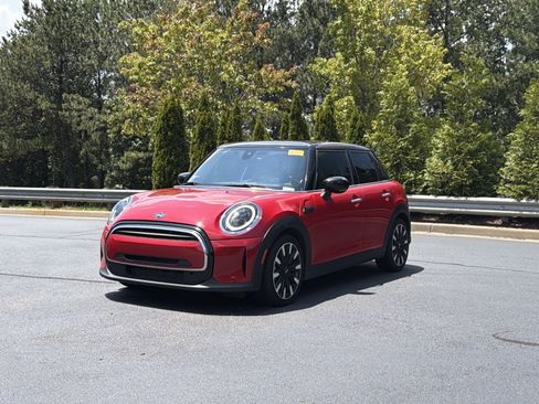 Used 2022 MINI Cooper 4-Door Hardtop FWD image 13