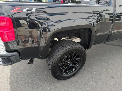 Used 2018 Chevrolet Silverado 1500 LT w/ All Star Edition AWD/4WD image 12