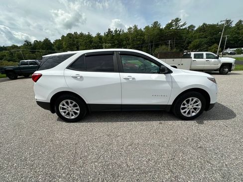 Used 2020 Chevrolet Equinox LS w/ LS Convenience Package AWD/4WD image 6