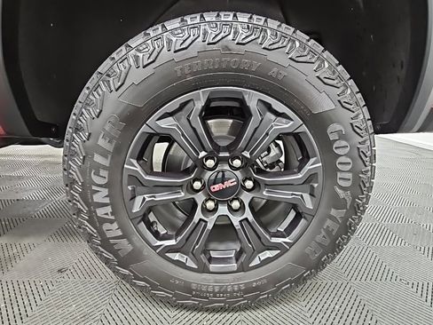 Used 2025 GMC Canyon Elevation w/ Convenience Package image 42