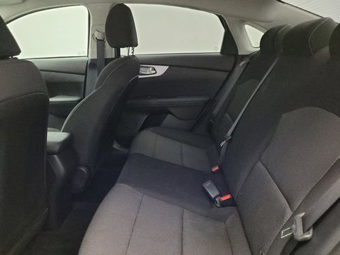 Used 2022 Kia Forte LXS FWD image 18