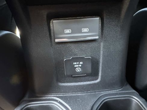 New 2025 Jeep Gladiator Rubicon image 9