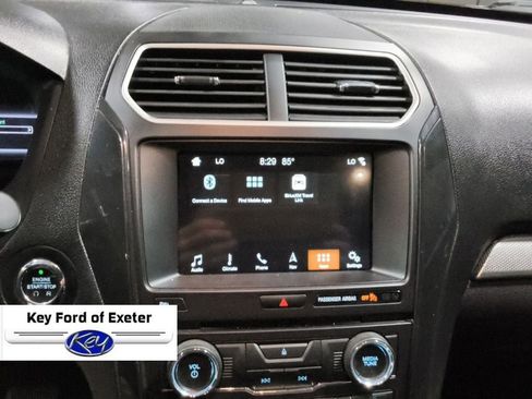 Used 2018 Ford Explorer XLT w/ Equipment Group 202A AWD/4WD image 38