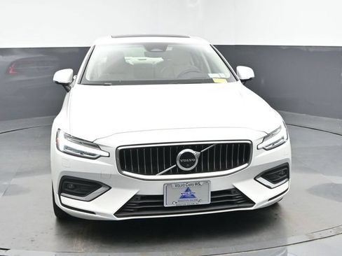Used 2023 Volvo S60 B5 Ultimate w/ Climate Package FWD image 2