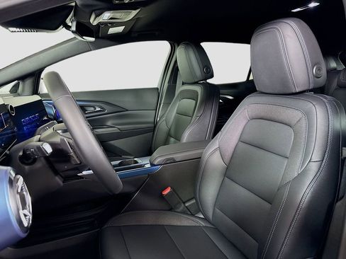 New 2026 Chevrolet Equinox EV LT image 20