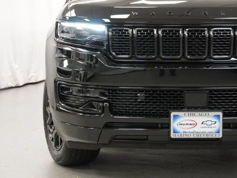 Used 2024 Jeep Wagoneer Series II AWD/4WD image 36