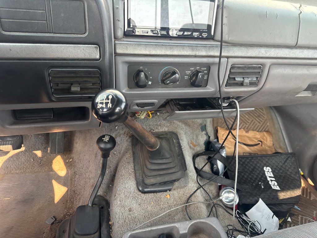 Used 1995 Ford F150 4x4 Regular Cab image 19