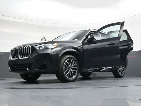 Used 2026 BMW X1 xDrive28i image 40