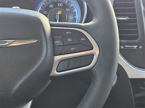 Used 2023 Chrysler 300 Touring L w/ Popular Equipment Group image 28