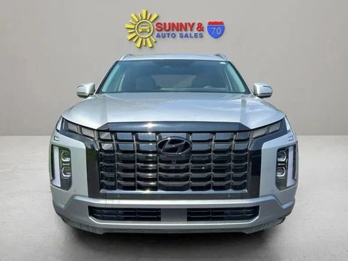 Used 2023 Hyundai Palisade SEL w/ Premium Package AWD/4WD image 3