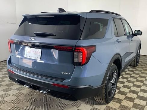 Used 2025 Ford Explorer ST-Line w/ Premium Package AWD/4WD image 14