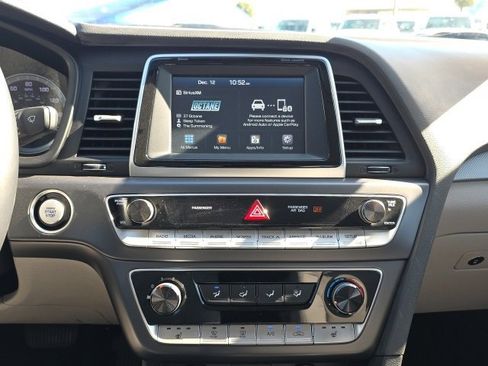 Used 2018 Hyundai Sonata SEL w/ Tech Package 02 image 13