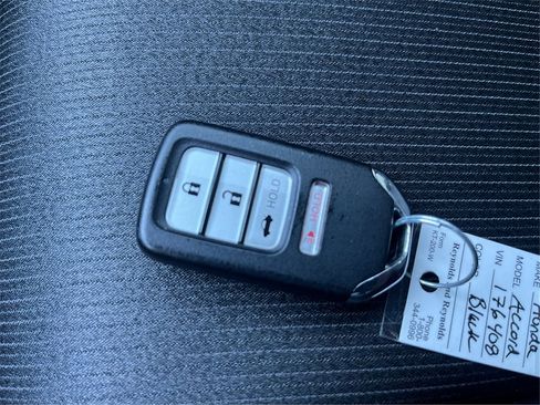 Used 2018 Honda Accord LX image 33