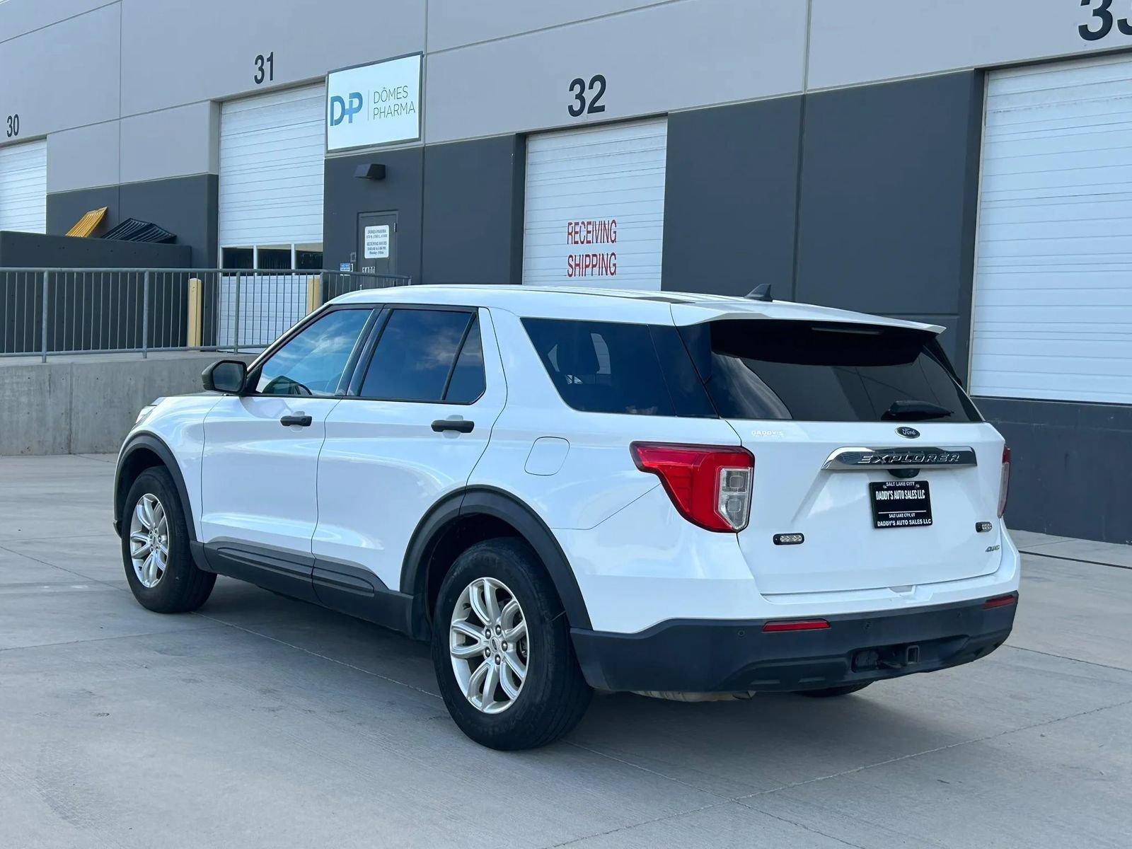 Used 2021 Ford Explorer 4WD w/ Class III Trailer Tow Package image 3