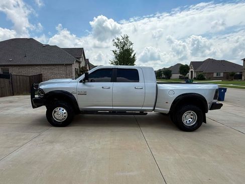 Used 2016 RAM 3500 SLT AWD/4WD image 1