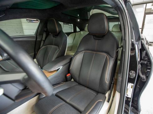 Used 2022 Lucid Air Grand Touring image 27