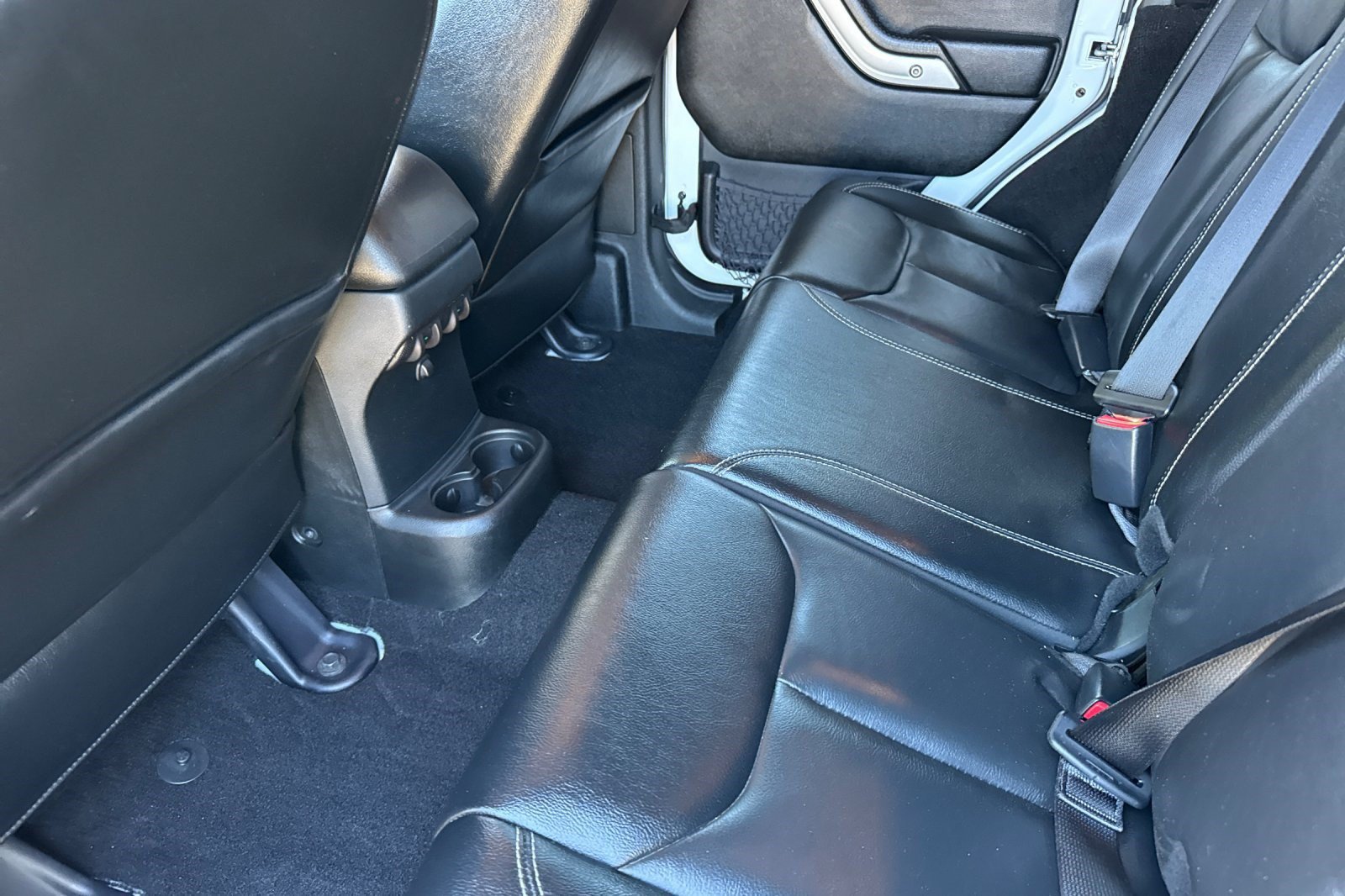 Used 2017 Jeep Wrangler Unlimited Rubicon AWD/4WD image 24