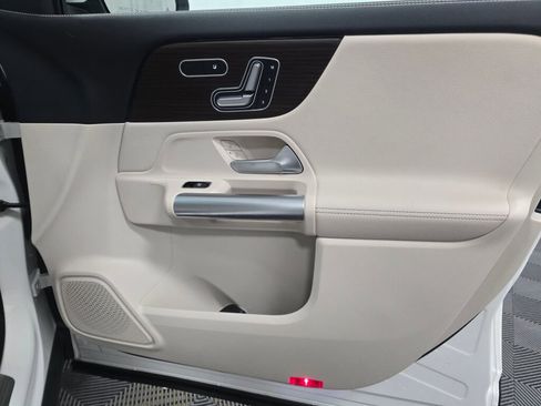 Used 2026 Mercedes-Benz GLA 250 4MATIC image 25