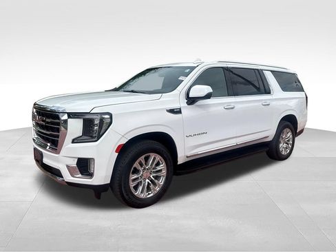 Used 2022 GMC Yukon XL SLT w/ SLT Premium Package AWD/4WD image 4