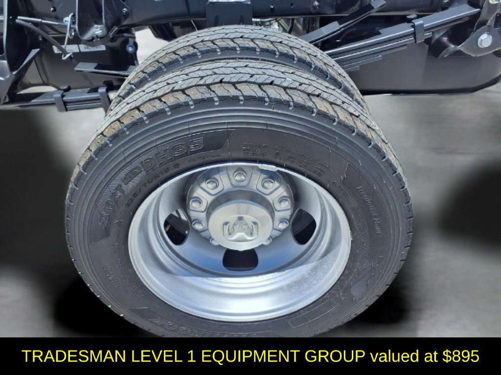 New 2026 RAM 5500 Tradesman w/ Chrome Appearance Group AWD/4WD image 6