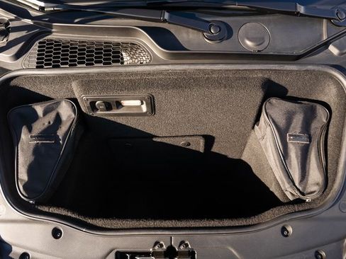 Used 2016 Lamborghini Huracan LP 610-4 image 32