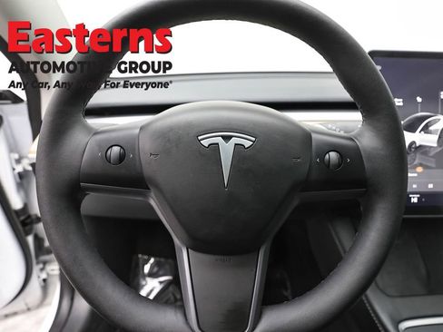Used 2023 Tesla Model 3 Standard Range image 10