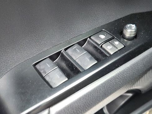 Used 2025 Toyota Camry XSE image 26