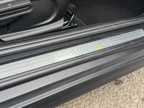 Used 2022 MINI Cooper SE image 19
