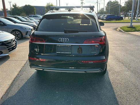 Used 2021 Audi Q5 2.0T Premium w/ Convenience Package AWD/4WD image 4