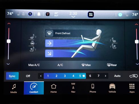 Used 2023 Jeep Grand Cherokee Overland image 23