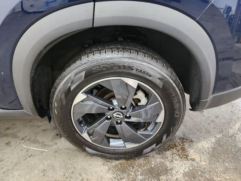 Used 2024 Nissan Rogue SV AWD/4WD image 37