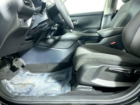 Certified 2023 Honda HR-V LX image 20