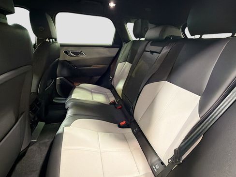 Used 2024 Land Rover Range Rover Velar Dynamic SE image 5