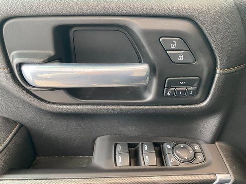 Used 2021 GMC Sierra 1500 AT4 w/ AT4 Value Package image 12