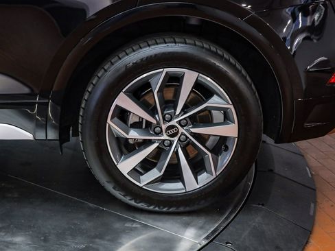 Used 2023 Audi Q5 2.0T Premium Plus w/ Premium Plus Package image 11