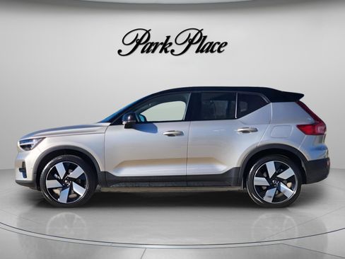 Used 2024 Volvo XC40 Recharge Plus w/ Protection Package Premier image 2