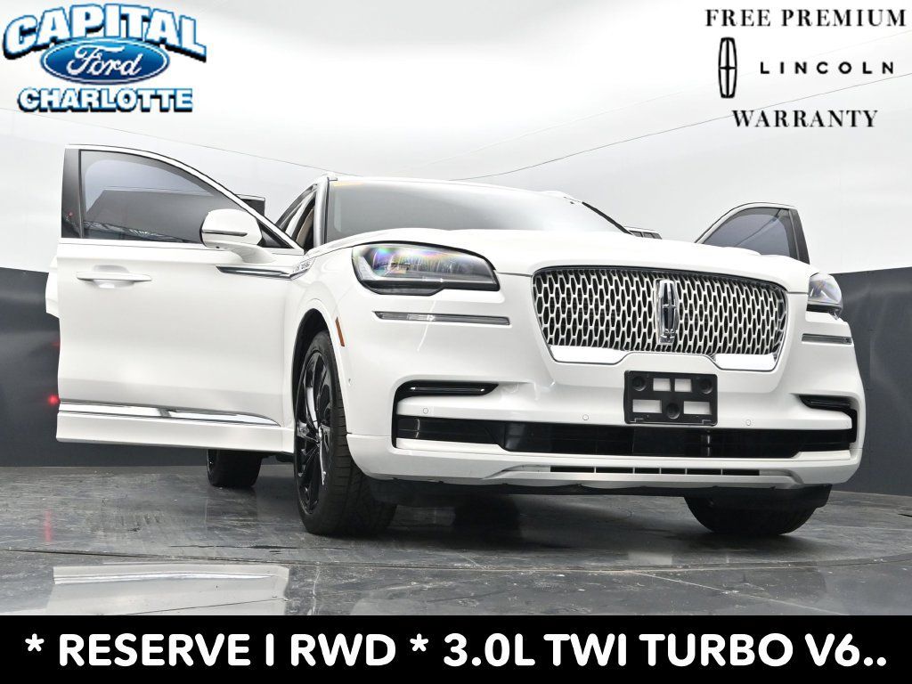 Used 2022 Lincoln Aviator Reserve w/ Equipment Group 201A RWD image 39
