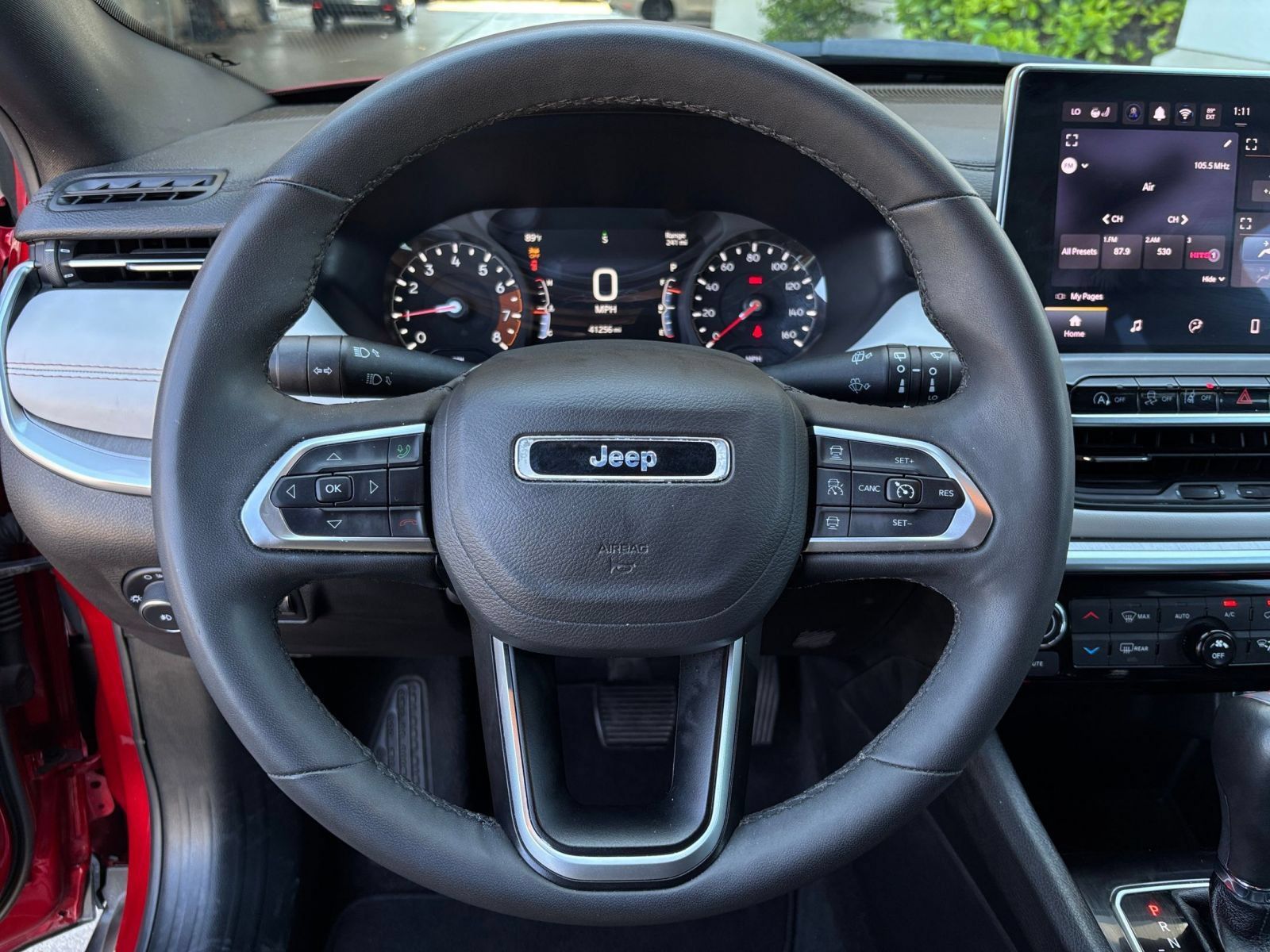 Used 2025 Jeep Compass Limited AWD/4WD image 28